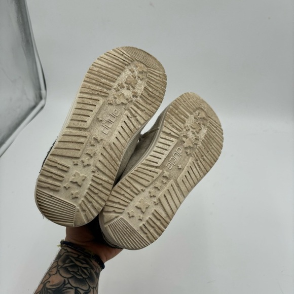 Hey Dude Women’s 7 Britt Cream Cheetah Ankle Lace Up Shoe - Picture 3 of 9